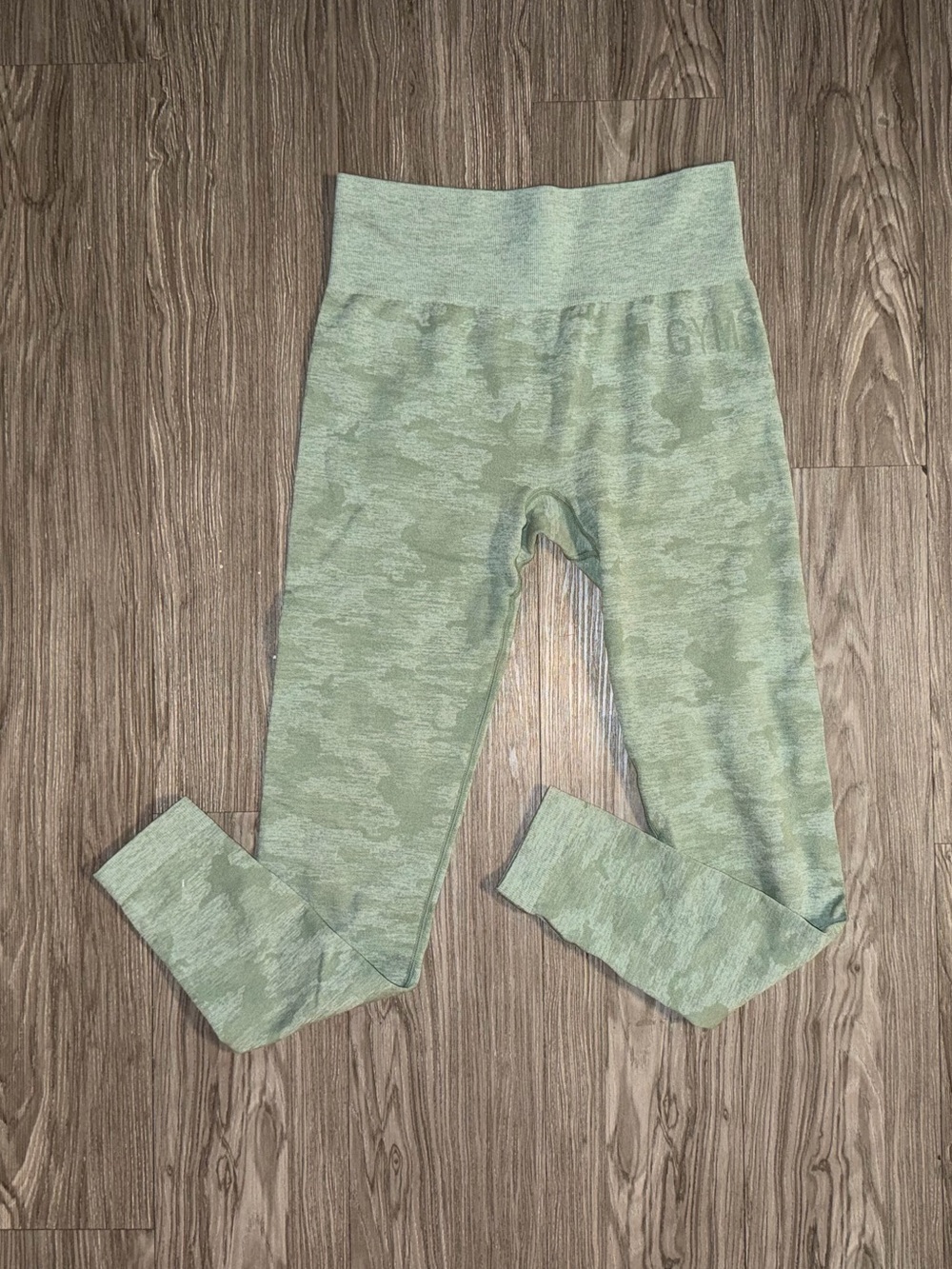 Gymshark Dry Leggings Womens Size M Heather Green Camo Logo Active Gym Athlete